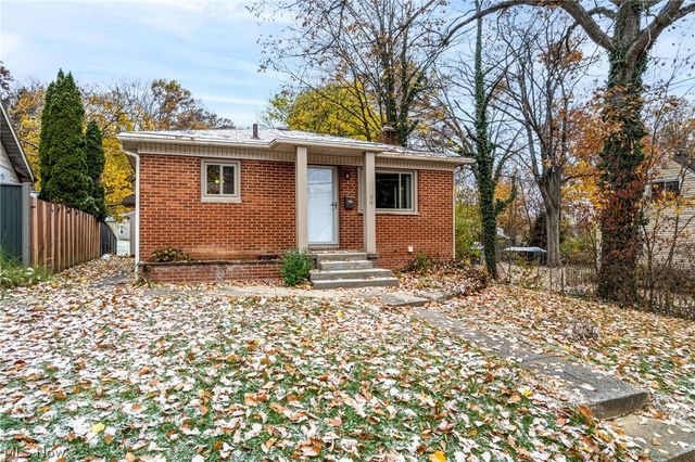 84 Pfeiffer Avenue, Akron, OH 44312