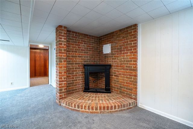 84 Pfeiffer Avenue, Akron, OH 44312