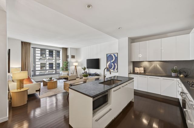 4 W 21st St Apt 7B, New York City, NY 10010