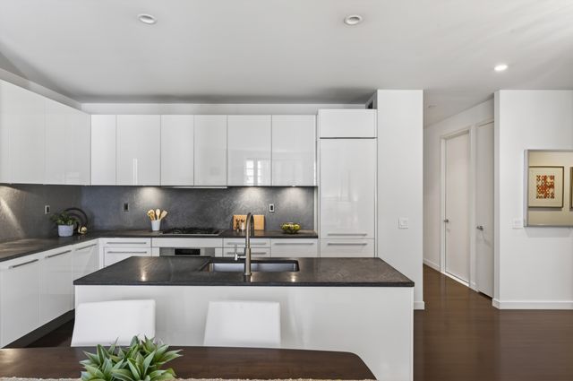 4 W 21st St Apt 7B, New York City, NY 10010