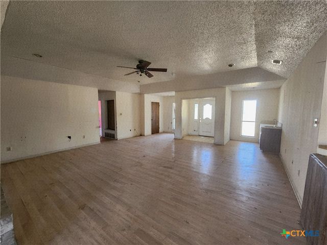 439 County Road 4953, Kempner, TX 76539