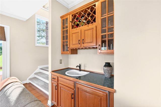 2121 West Grove Drive, Pine Twp, PA 15044
