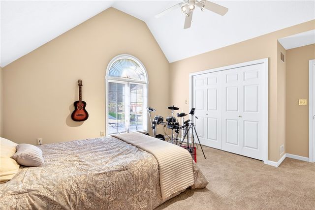 2121 West Grove Drive, Pine Twp, PA 15044