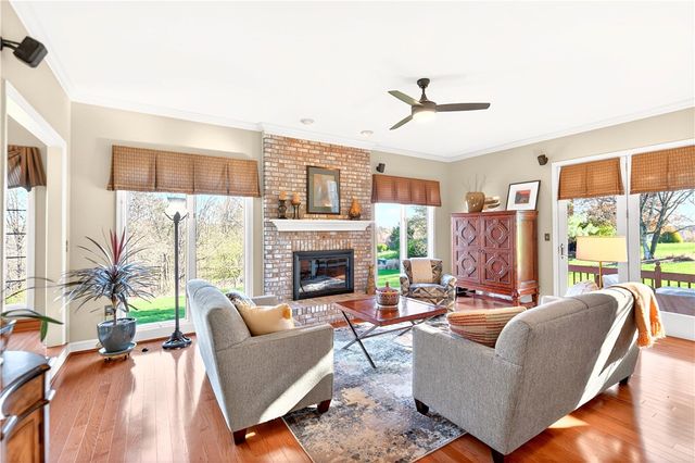 2121 West Grove Drive, Pine Twp, PA 15044