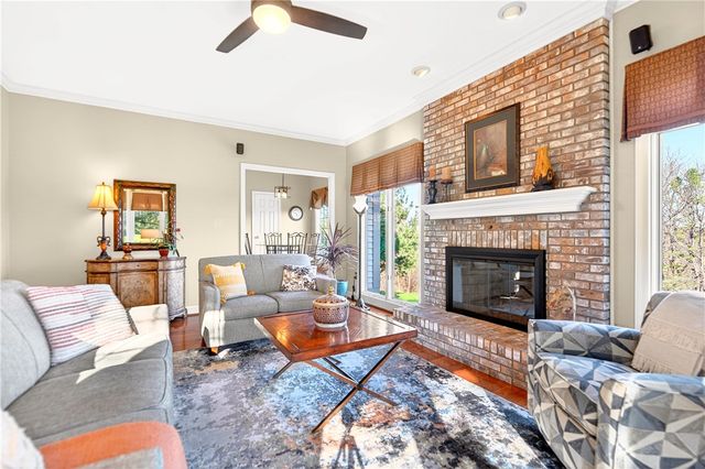 2121 West Grove Drive, Pine Twp, PA 15044