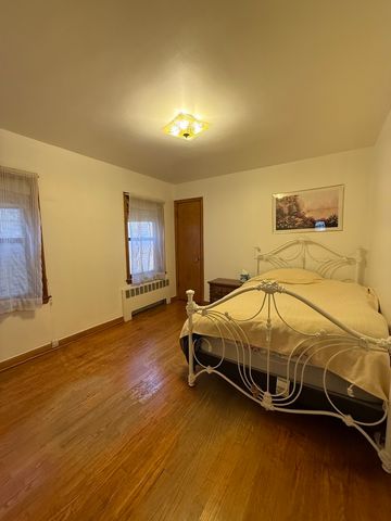 3916 W 59th Place, Chicago, IL 60629