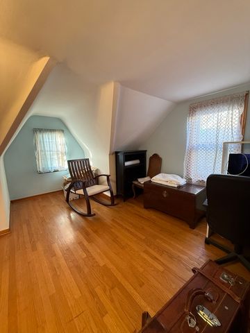 3916 W 59th Place, Chicago, IL 60629