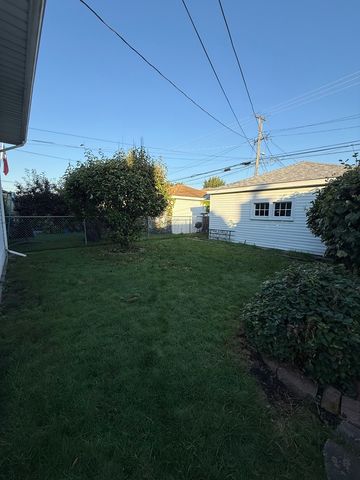 3916 W 59th Place, Chicago, IL 60629