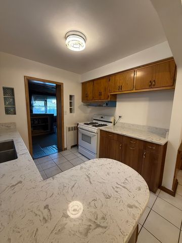 3916 W 59th Place, Chicago, IL 60629