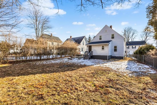 26 Pequit St, Canton, MA 02021