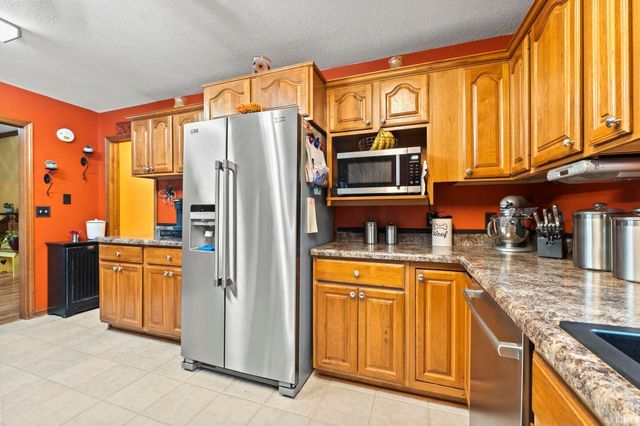 5010 Terry Lake Road, Hamilton, IN 46742