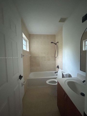 760 SW 6th Ct ., Florida City, FL 33034