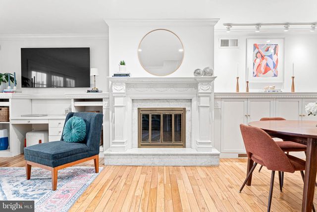 642 PINE ST, Philadelphia, PA 19106