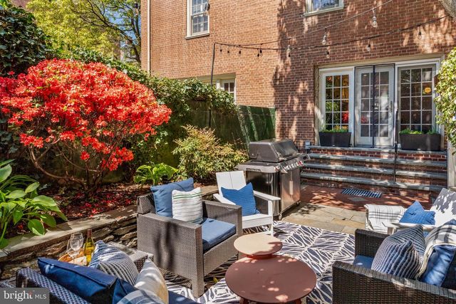 642 PINE ST, Philadelphia, PA 19106