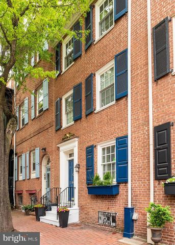 642 PINE ST, Philadelphia, PA 19106