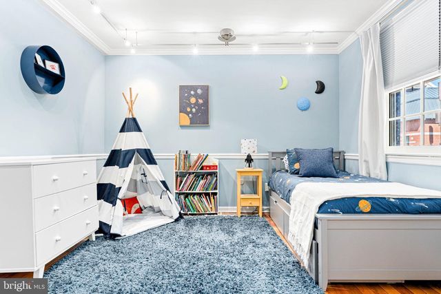642 PINE ST, Philadelphia, PA 19106