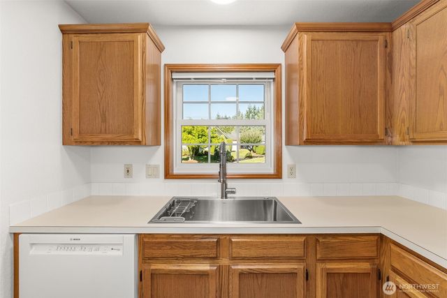 1222 Searle Drive, Centralia, WA 98531