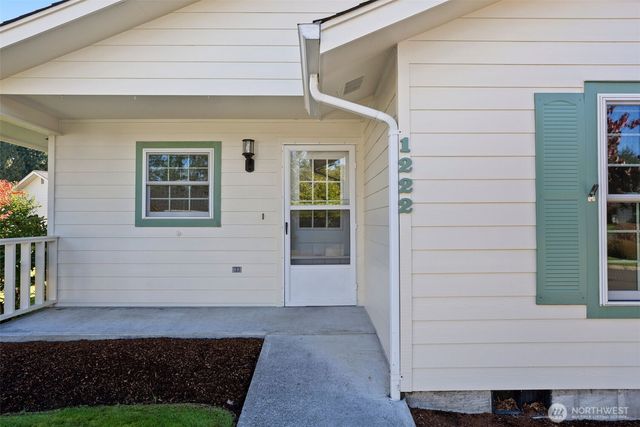 1222 Searle Drive, Centralia, WA 98531