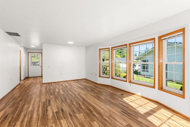 1222 Searle Drive, Centralia, WA 98531