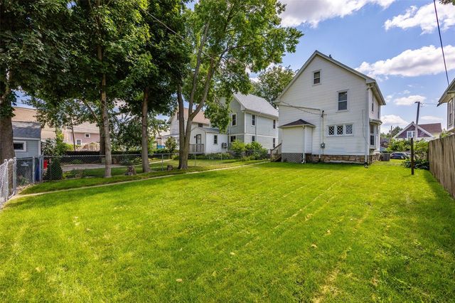 1546 6th Ave SE, Cedar Rapids, IA 52403