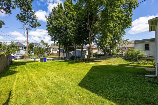 1546 6th Ave SE, Cedar Rapids, IA 52403