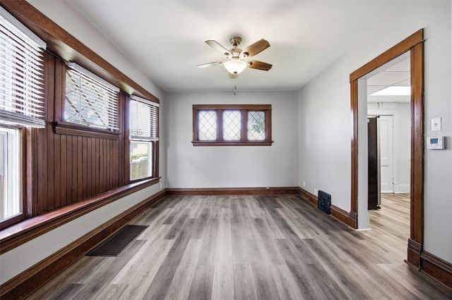 1546 6th Ave SE, Cedar Rapids, IA 52403