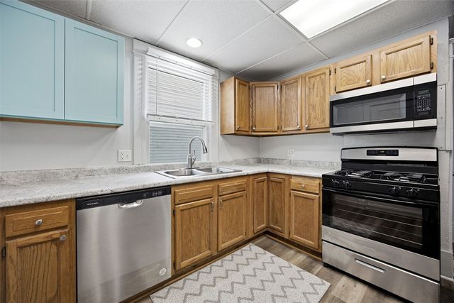 1546 6th Ave SE, Cedar Rapids, IA 52403