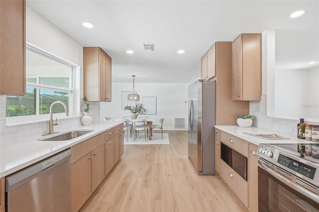 5116 18TH AVENUE W, Bradenton, FL 34209