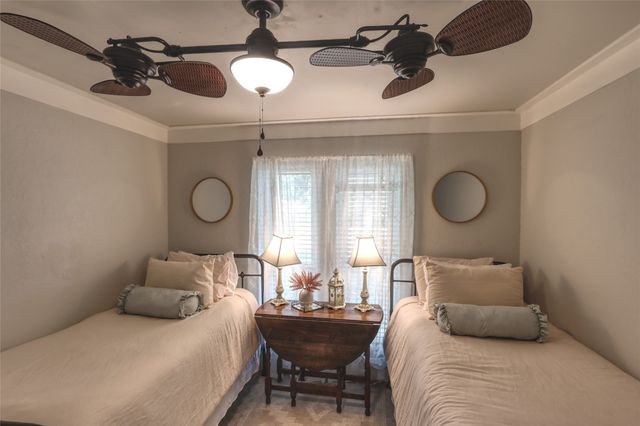 5500 Bello Vista Drive, Sherman, TX 75090