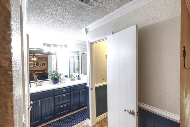 5500 Bello Vista Drive, Sherman, TX 75090