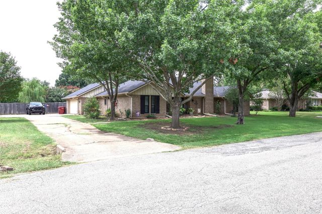 5500 Bello Vista Drive, Sherman, TX 75090