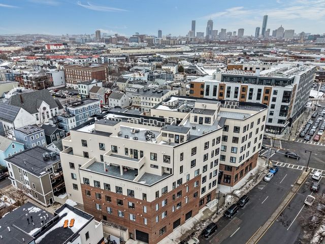 267 Old Colony 606, Boston, MA 02127