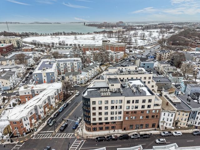 267 Old Colony 606, Boston, MA 02127