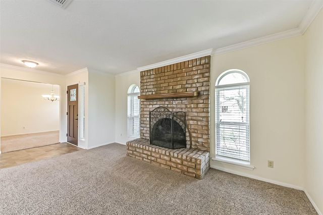 105 W Wildwinn Drive, Alvin, TX 77511