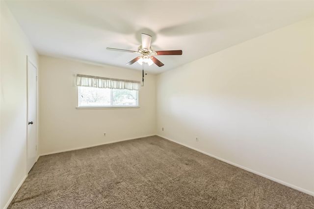 105 W Wildwinn Drive, Alvin, TX 77511