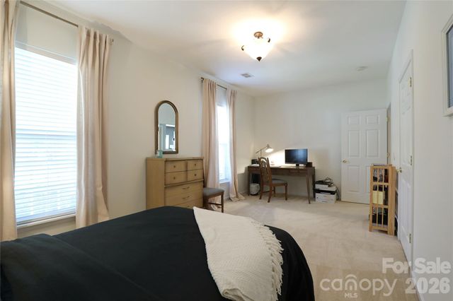 9112 Duckhorn Drive, Charlotte, NC 28277