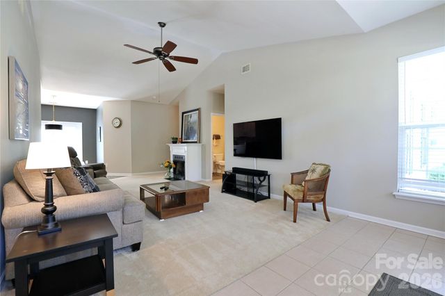 9112 Duckhorn Drive, Charlotte, NC 28277