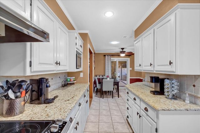 1111 Berkshire Court, Trophy Club, TX 76262