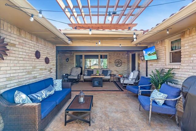 1111 Berkshire Court, Trophy Club, TX 76262