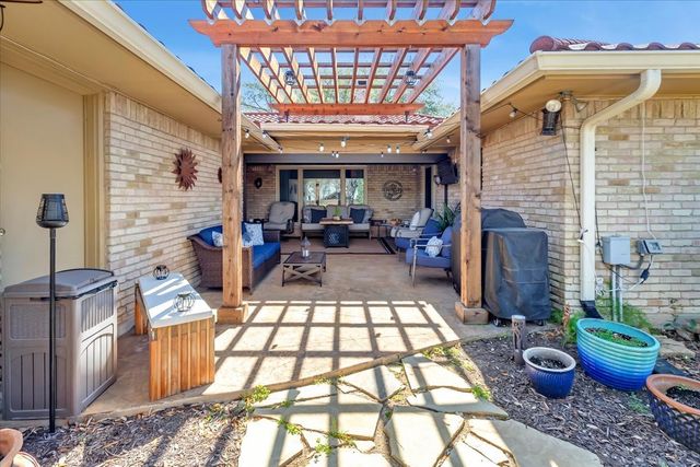 1111 Berkshire Court, Trophy Club, TX 76262