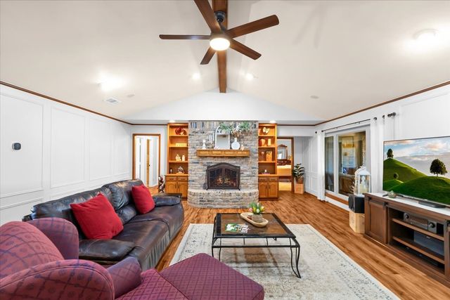 1111 Berkshire Court, Trophy Club, TX 76262