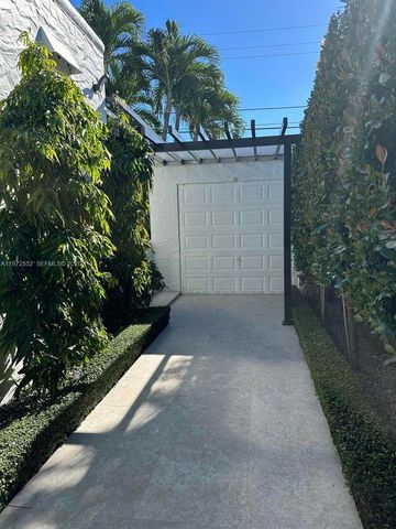 5648 SW 5th Ter, Miami, FL 33134