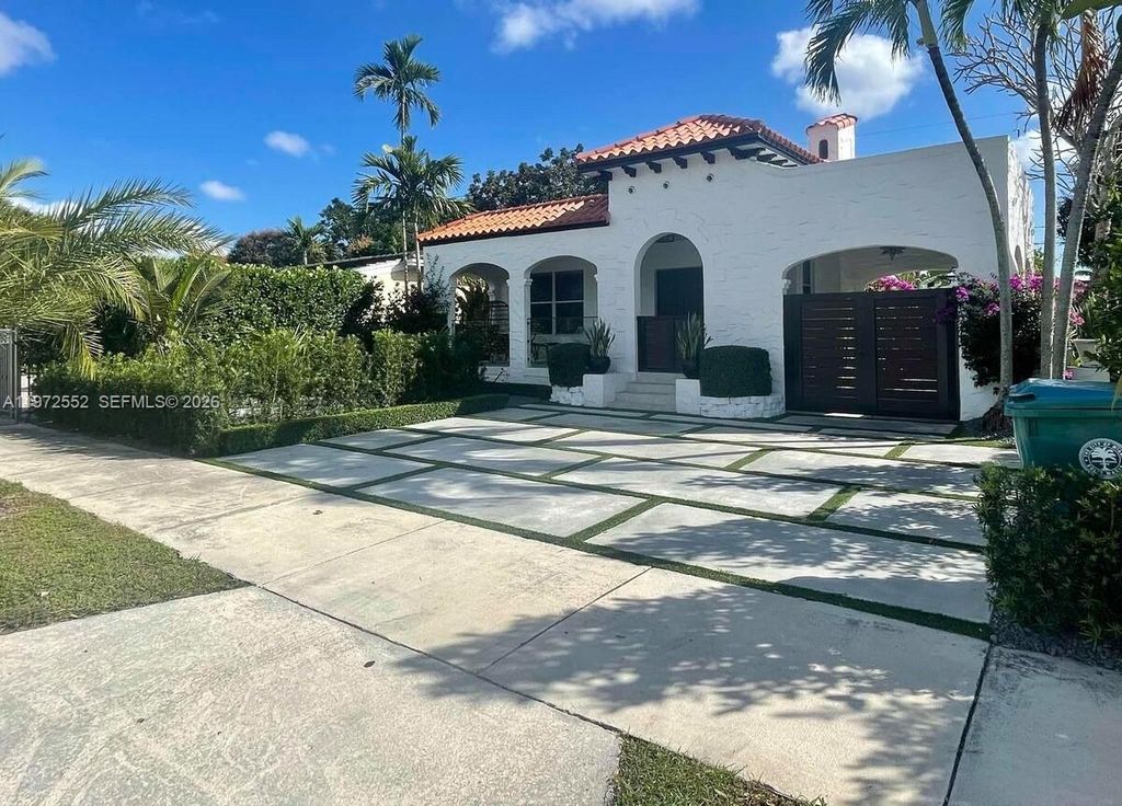 5648 SW 5th Ter, Miami, FL 33134