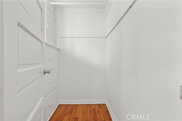 1322 S Van Ness, Los Angeles, CA 90019