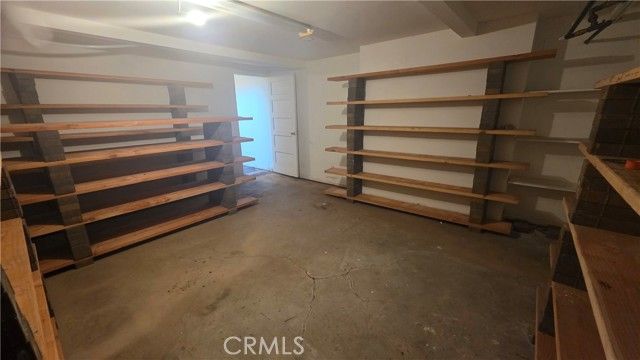 1322 S Van Ness, Los Angeles, CA 90019