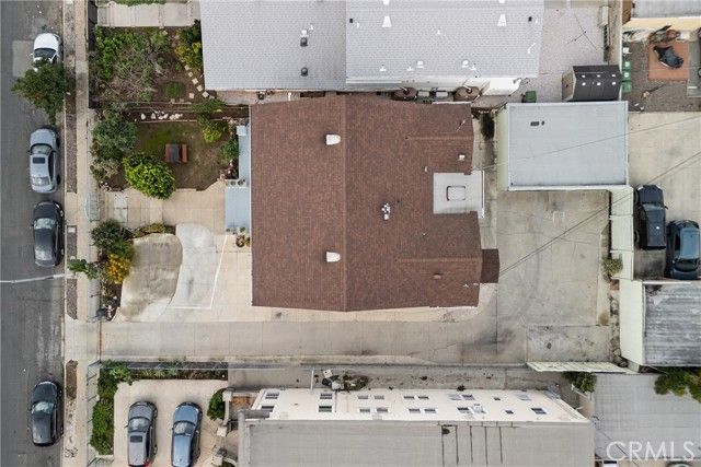 1322 S Van Ness, Los Angeles, CA 90019