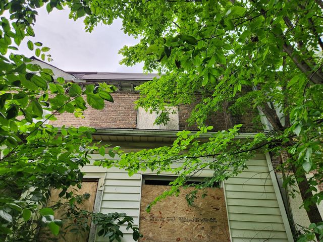 10525 S Corliss Avenue, Chicago, IL 60628
