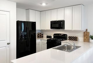 211 Heritage Groves RD, Bertram, TX 78605