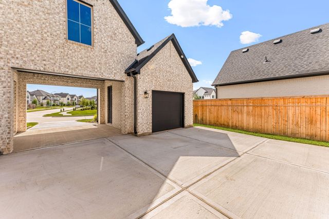 1222 Crown Forest Drive, Missouri City, TX 77459