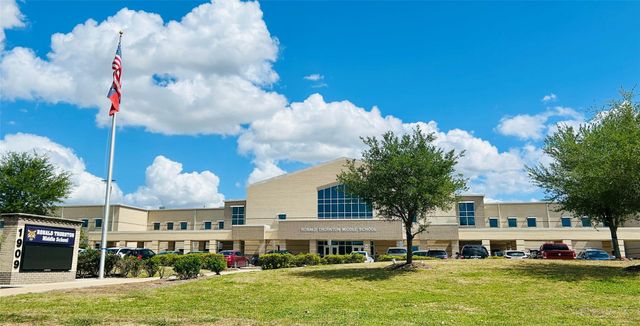 1222 Crown Forest Drive, Missouri City, TX 77459